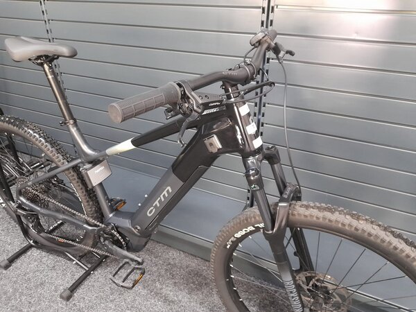 Testovaný elektrobicykel CTM Wire GX Xpert Matná Kovová Čierna/Lesklá Čierna 2025 R032