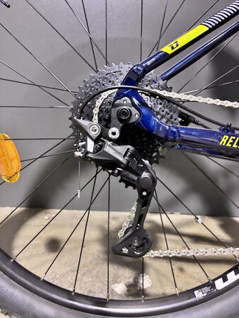 Testovaný elektrobicykel Dema Relay 29 Metal Blue/Silver 2023