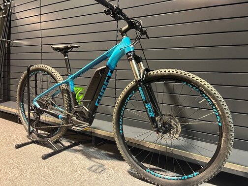 Testovaný Elektrobicykel Ghost Hybride Teru B4.9 Electric Blue/Jet Black/Shadow Blue 2020