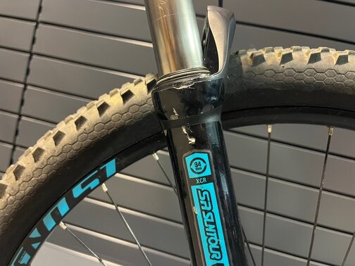 Testovaný Elektrobicykel Ghost Hybride Teru B4.9 Electric Blue/Jet Black/Shadow Blue 2020