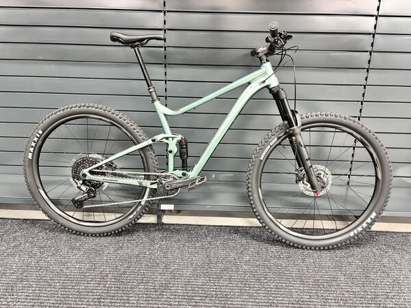 Testovaný bicykel Giant Stance 29 2 Misty Forest 2024