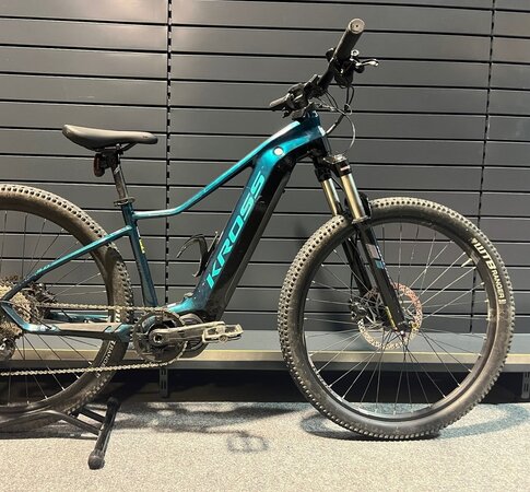 Testovaný Elektrobicykel Kross Lea Boost 3.0 Green/Black 2021