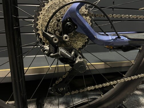 Testovaný Elektrobicykel Kross Level Boost 2.0 modrá/čierna 2021