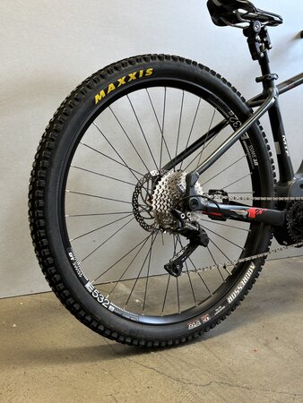 Testovaný elektrobicykel MTF Mount 9.1 Black/Red