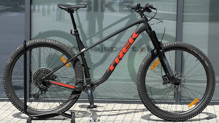 Testovaný bicykel Trek Roscoe 8 Matte Black Olive R102