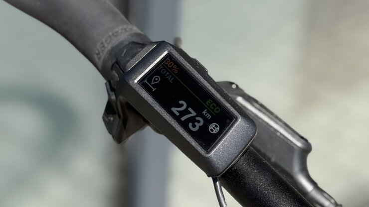 Testovaný elektrobicykel Trek Powerfly+ 4 Gen 5 Matte Mercury/Gloss Power Surge 2026 R044