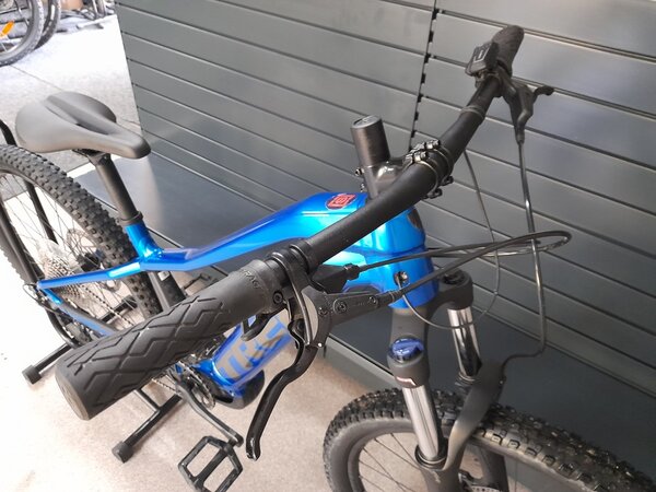Testovaný Elektrobicykel Trek Powerfly 4 625 Wh Gen 4 Gloss Alpine/Gloss Lithium 2023
