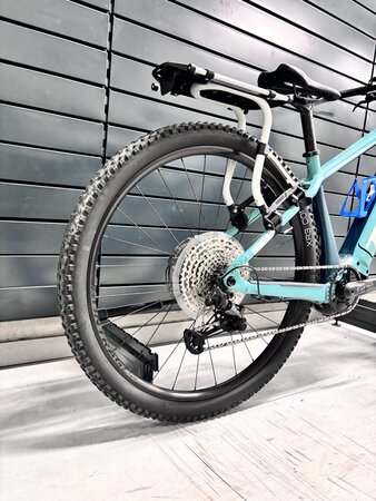 Testovaný elektrobicykel Trek Powerfly 5 Gen 4 Satin Blue Sage/Juniper 2023
