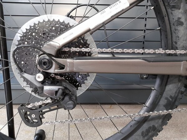 Testovaný Elektrobicykel Trek Rail 5 625W Gen 3 Mercury 2023