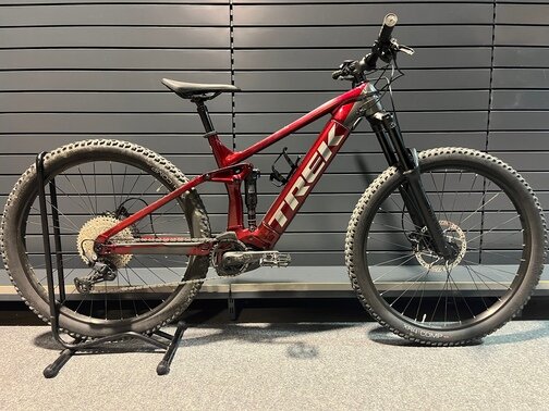 Testovaný Elektrobicykel Trek Rail 5 625W Gen 3 Rage Red  2023 R57