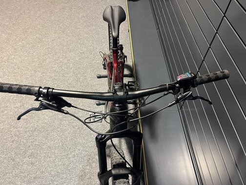 Testovaný Elektrobicykel Trek Rail 5 625W Gen 3 Rage Red  2023 R57