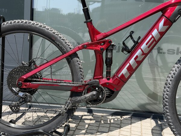 Testovaný elektrobicykel Trek Rail 5 625W Gen 3 Rage Red 2023