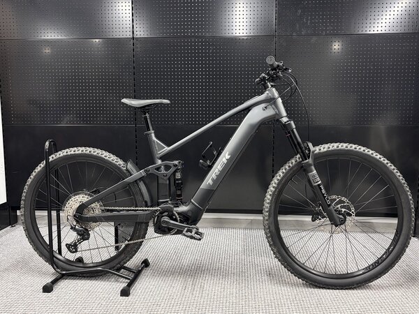 Testovaný elektrobicykel Trek Rail+ 5 Gen 5 Lithium Grey 2025 XL