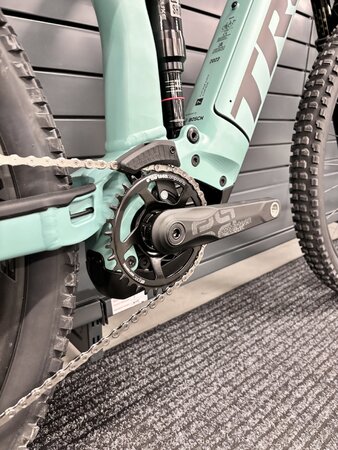 Testovaný elektrobicykel Trek Rail 7 Gen 3 Matte Blue Sage 2023