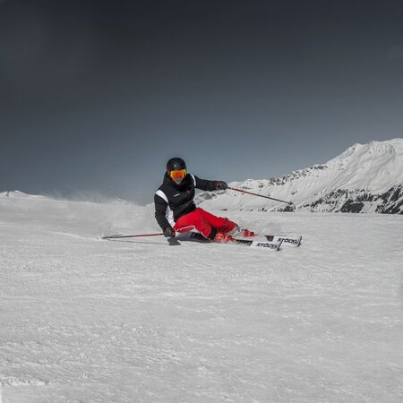 Lyže Stöckli Laser SC D20 + Salomon MC12 White/Blue 20/21