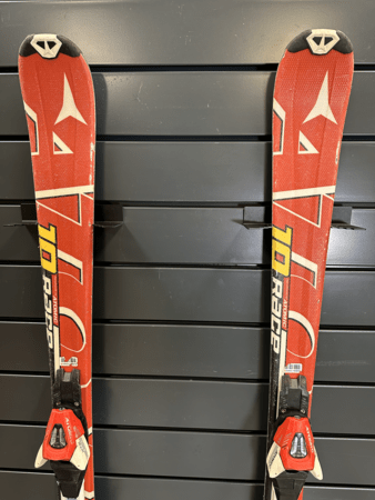 Používané lyže Atomic 10 Race