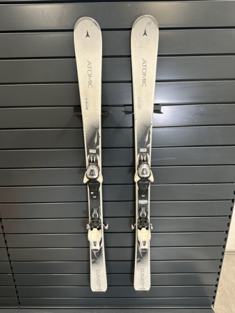 Používané lyže Atomic Cloud
