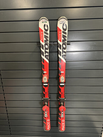 Používané lyže Atomic Race 6