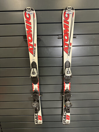 Používané lyže Atomic Race 8