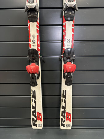 Používané lyže Atomic Race 8 T8
