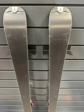 Používané lyže Atomic Race 8 T9