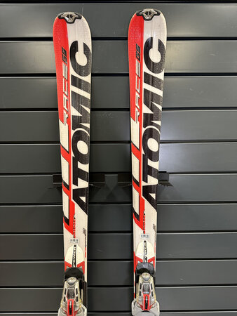 Používané lyže Atomic Race GS12
