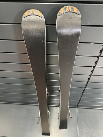 Používané lyže Atomic Rascal