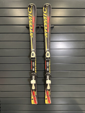 Používané lyže Atomic SX8