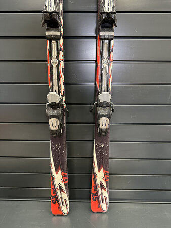 Používané lyže Atomic SX PRO