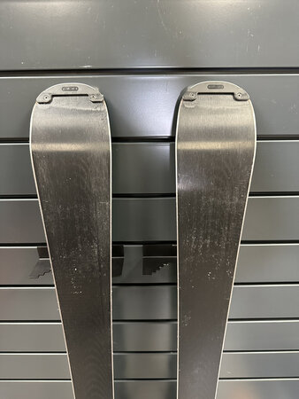 Používané lyže Elan Early Rise