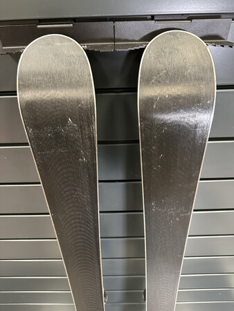 Používané lyže Elan Formula T4