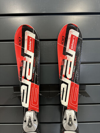 Používané lyže Elan Sportisimo