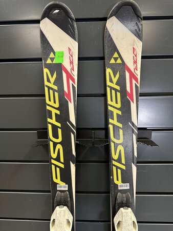 Používané lyže Fischer 4 Race
