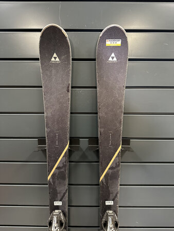 Používané lyže Fischer Aspire