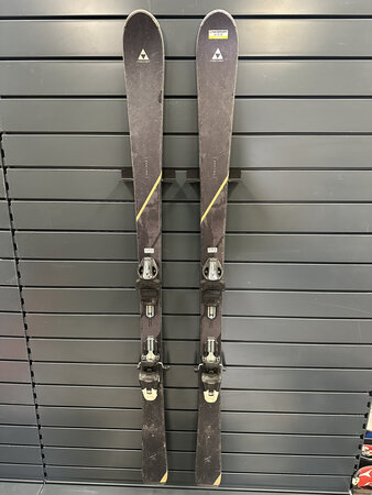 Používané lyže Fischer Aspire