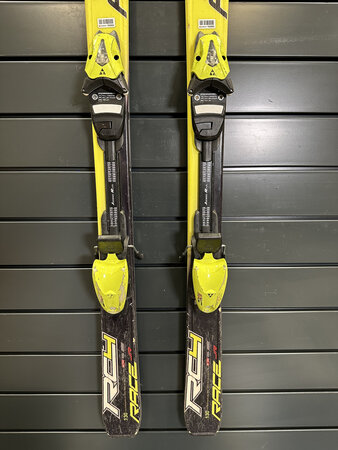 Používané lyže Fischer Race RC4