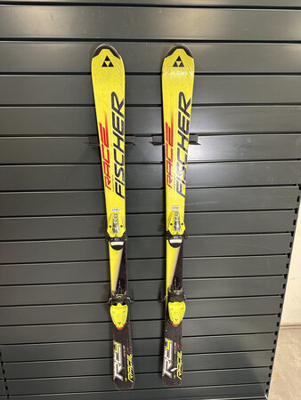 Používané lyže Fischer RC4 Jr