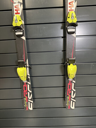 Používané lyže Fischer RC4 T6