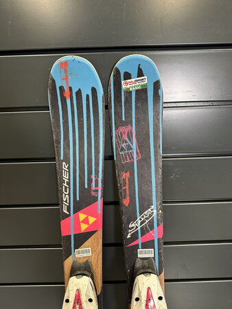 Používané lyže Fischer T2