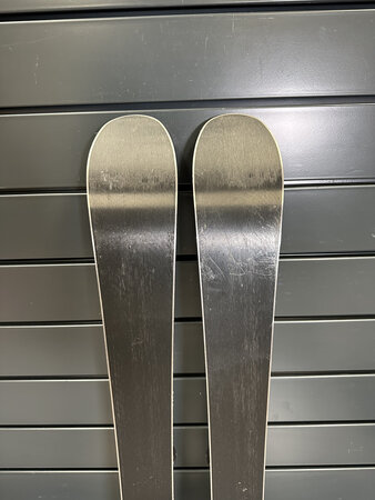 Používané lyže Fischer T2