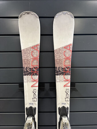 Používané lyže Nordica Elexa