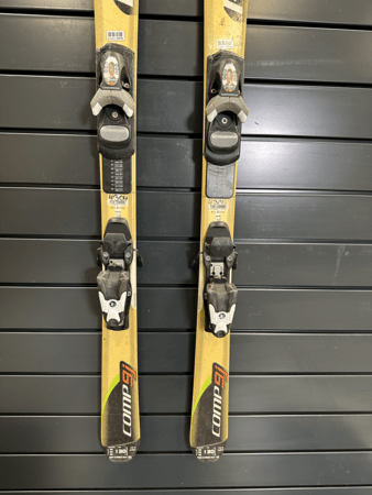 Používané lyže Rossignol Comp 9 J