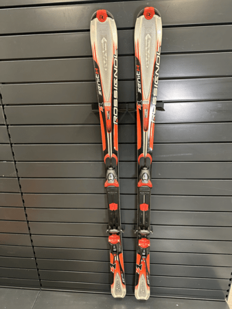 Používané lyže Rossignol Zenith