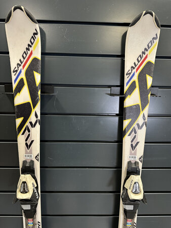 Používané lyže Salomon 24Hrs