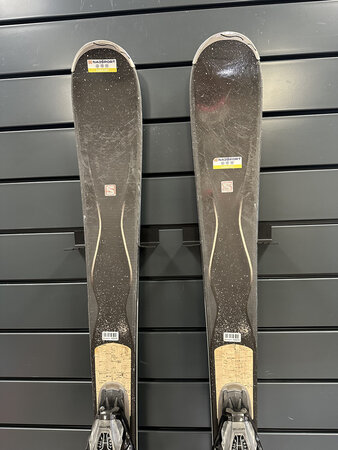 Používané lyže Salomon Constellation Astra