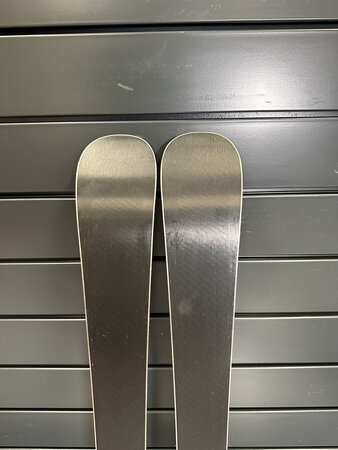 Používané lyže Salomon Gade