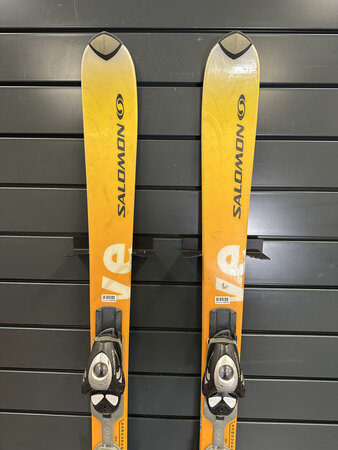 Používané lyže Salomon Verse 5