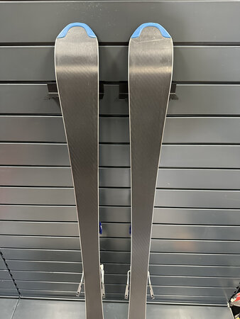 Používané lyže Salomon X-Wing 04