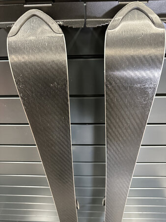 Používané lyže Salomon X-Wing