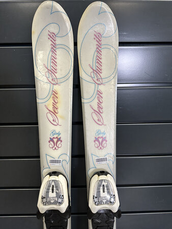 Používané lyže Seven Summits Girly